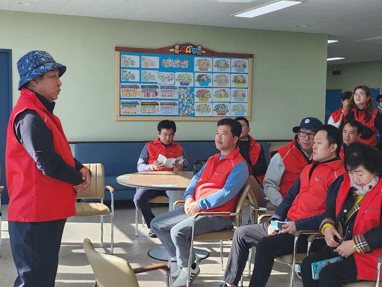 06124e39bd42541d3d2aa0c3bdf492e0_1763539700_0816.jpg 06124e39bd42541d3d2aa0c3bdf492e0_1763539700_0816.jpg