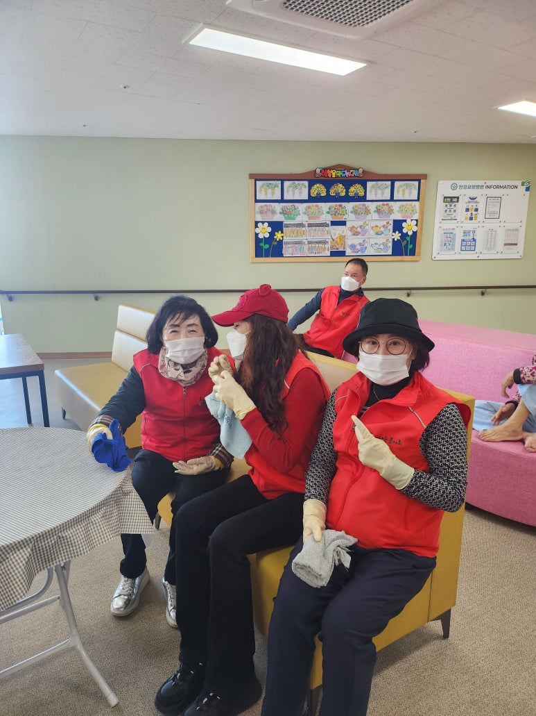 06124e39bd42541d3d2aa0c3bdf492e0_1763539726_5061.jpg 06124e39bd42541d3d2aa0c3bdf492e0_1763539726_5061.jpg